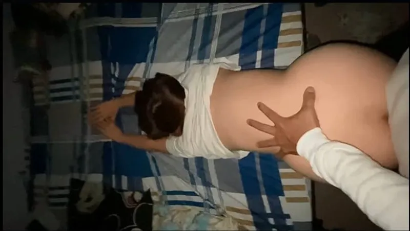 Lên giường với em người yêu nứng và cái kết